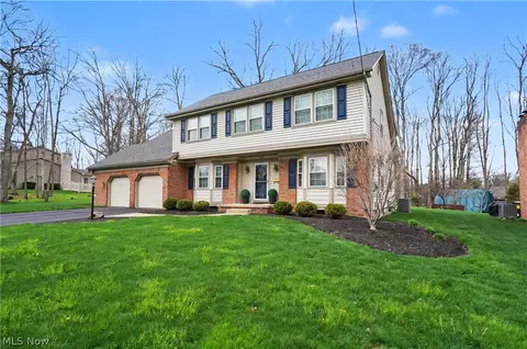 Exterior - 350 Ingram Dr, Boardman, OH 44512 photo 3 of 8