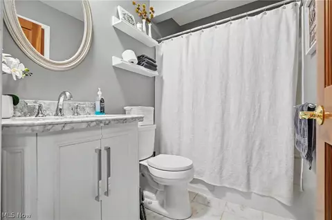 Bath - 350 Ingram Dr, Boardman, OH 44512 photo 1 of 6