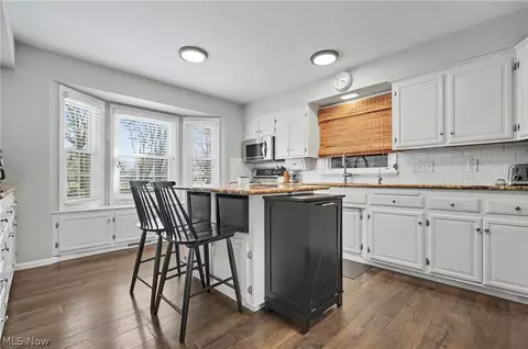 Kitchen - 350 Ingram Dr, Boardman, OH 44512 photo 1 of 5