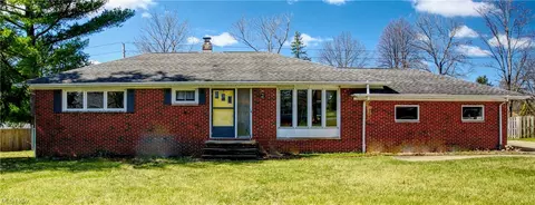 8160 Marianna Blvd, Broadview Heights, OH 44147