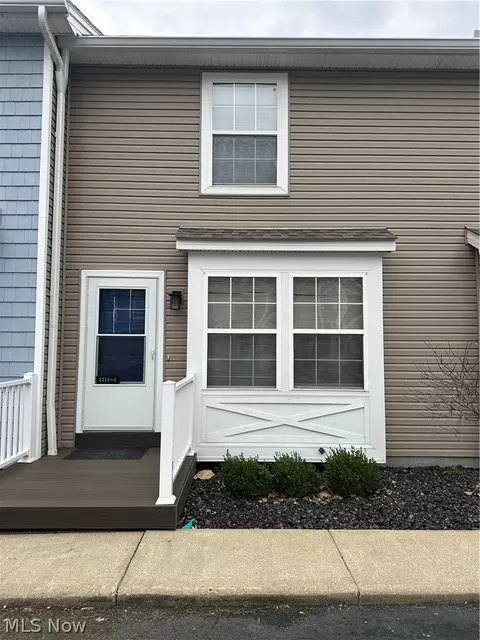 3314 Woodland Trl #C, Cortland, OH 44410