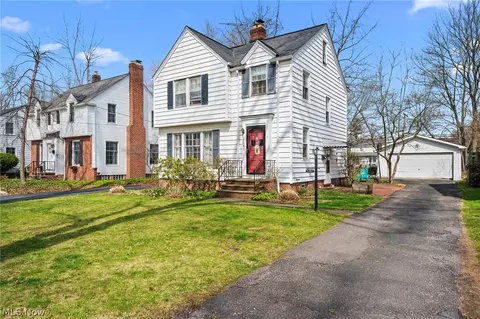 5187 Mayview Rd, Lyndhurst, OH 44124