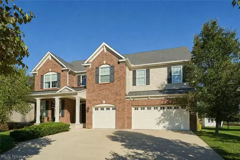 4355 Willow Wood Way, Uniontown, OH 44685