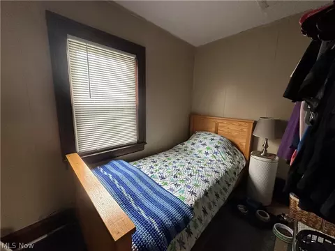 Bedroom - 1312 Hamlin Dr, Ashtabula, OH 44004 photo 1 of 2
