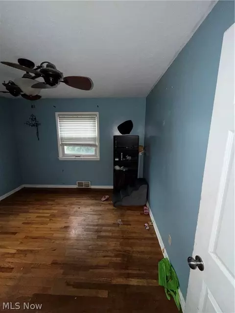 654 E 240 St, Euclid, OH 44123 photo 15