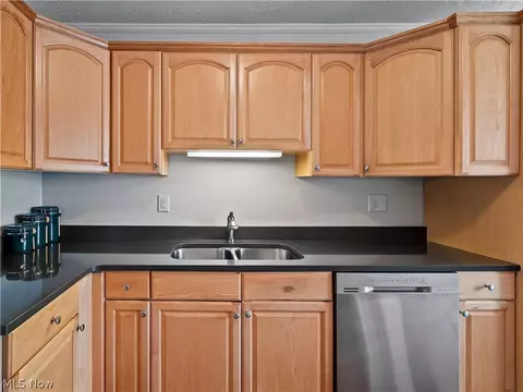 4710 Jaycox Rd, Avon, OH 44011 photo 16