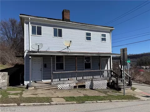 321-323 Slack St, Steubenville, OH 43952