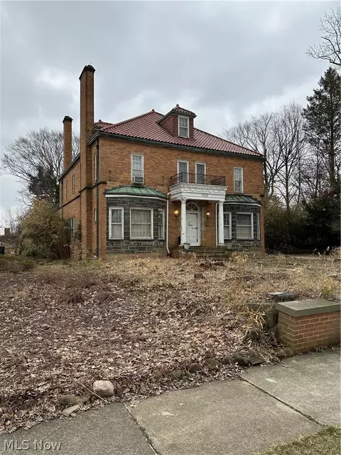 1539 Sheffield Rd, South Euclid, OH 44121