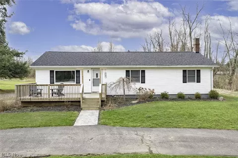1852 Ridgewood Rd, Wadsworth, OH 44281