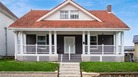 105 S State St, Crooksville, OH 43731