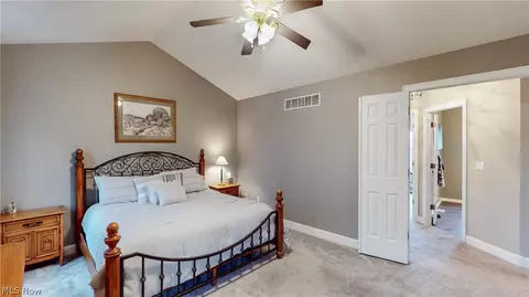 5690 Canyon View Dr, Painesville, OH 44077 photo 21