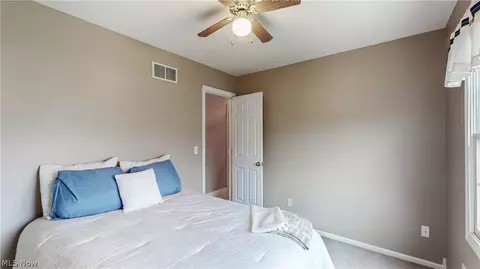 5690 Canyon View Dr, Painesville, OH 44077 photo 28