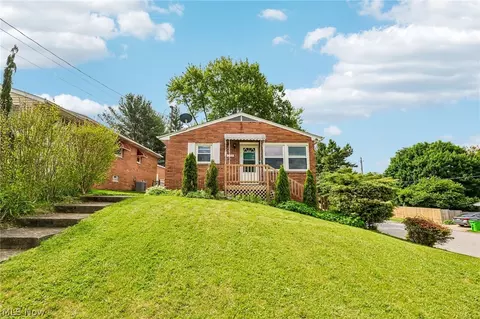 322 E Cassell Ave, Barberton, OH 44203