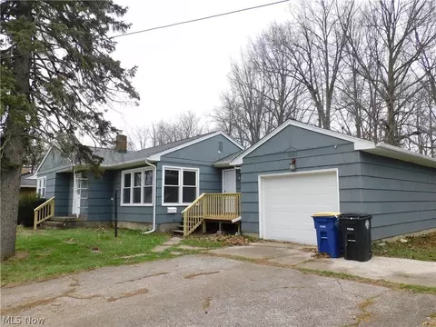 Exterior - 1427 Union Ave, Ashtabula, OH 44004 photo 2 of 3