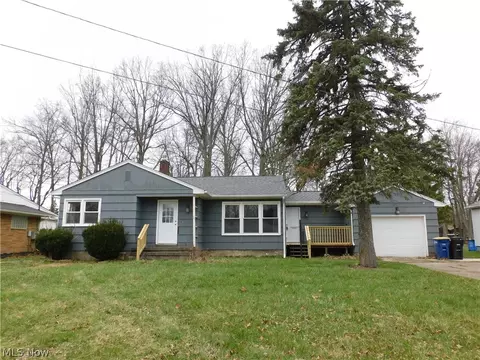 1427 Union Ave, Ashtabula, OH 44004