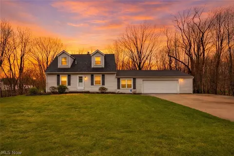 561 N River Rd, Munroe Falls, OH 44262