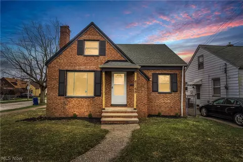 4145 W 140th St, Cleveland, OH 44135