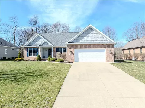 2535 Queensbury Rd, Alliance, OH 44601