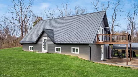 10021 Triadelphia Rd NW, Crooksville, OH 43731