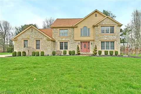 8965 S Street St SE, Warren, OH 44484