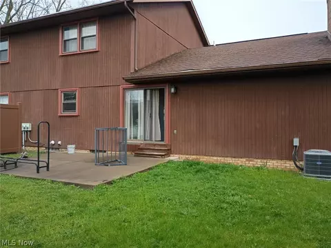 Exterior - 3106 Parkview St NW, Canton, OH 44708 photo 4 of 4