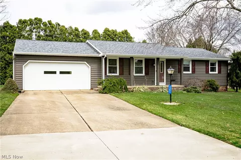 5383 Vermouth St NW, North Canton, OH 44720