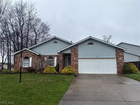9973 Delores Dr, Streetsboro, OH 44241