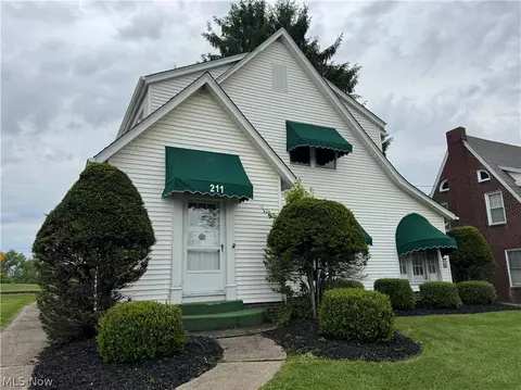 211 E Main St, Saint Clairsville, OH 43950