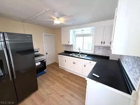 Kitchen - 276 Orange St, Conneaut, OH 44030 photo 2 of 2