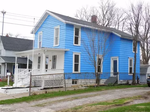 Exterior - 276 Orange St, Conneaut, OH 44030 photo 3 of 3