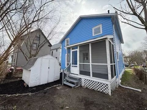 Exterior - 276 Orange St, Conneaut, OH 44030 photo 1 of 3
