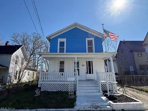 276 Orange St, Conneaut, OH 44030