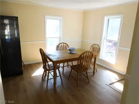 Dining - 276 Orange St, Conneaut, OH 44030 photo 1 of 1