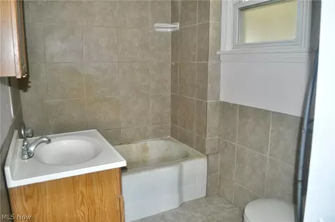 5872 Main St, Peninsula, OH 44264 photo 17