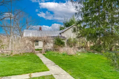 1846 Lester Rd, Valley City, OH 44280