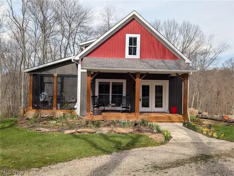 10073 Dunlap Rd, Cambridge, OH 43725