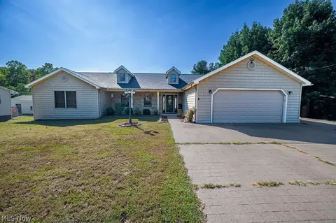 2891 Waterford Rd, Marietta, OH 45750