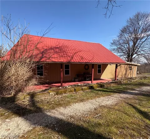 64446 Erie Rd, Salesville, OH 43778