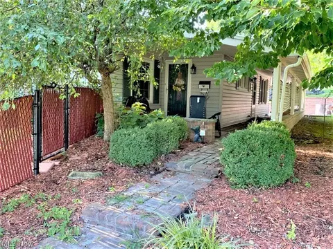 1751 Blaine Ave, Cambridge, OH 43725