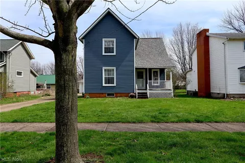 138 Middle St, Wellington, OH 44090