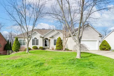 1187 Windward Ln, Kent, OH 44240