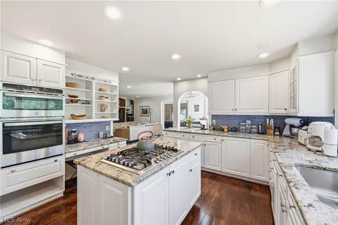 Kitchen - 5700 Clingan Rd, Struthers, OH 44471 photo 3 of 3