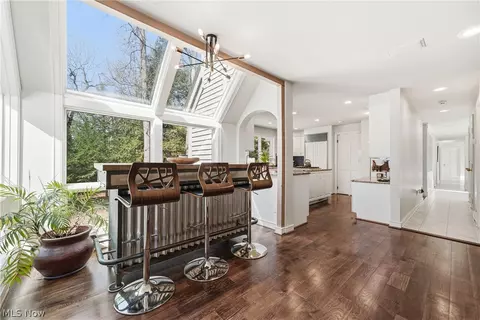 Entry Way - 5700 Clingan Rd, Struthers, OH 44471 photo 1 of 6