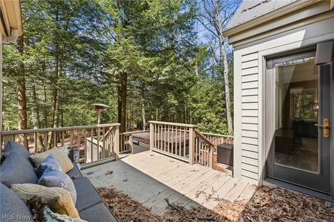 Exterior - 5700 Clingan Rd, Struthers, OH 44471 photo 8 of 9