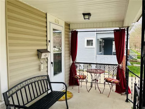 Exterior - 670 Thayer St, Akron, OH 44310 photo 3 of 8