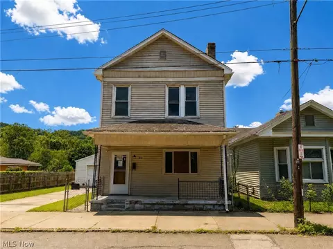 810 N 6th Ave, Steubenville, OH 43952