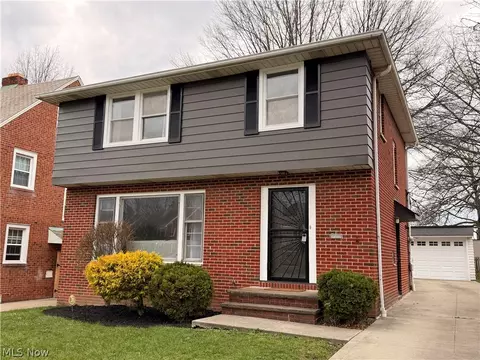 3921 Faversham Rd, University Heights, OH 44118