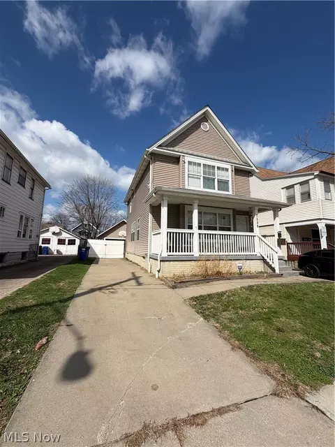 1338 W 89th St, Cleveland, OH 44102
