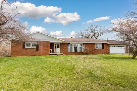 2554 Dry Lane Rd N, La Rue, OH 43332