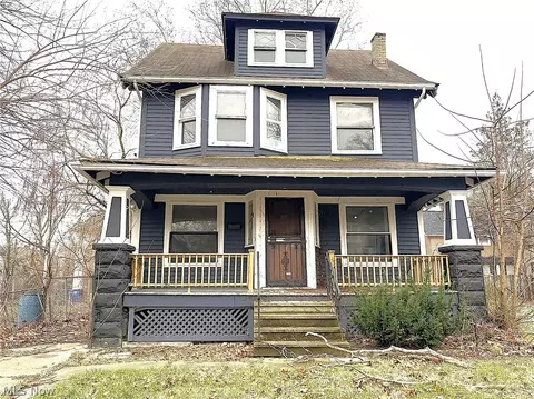10106 Parmelee Ave, Cleveland, OH 44108